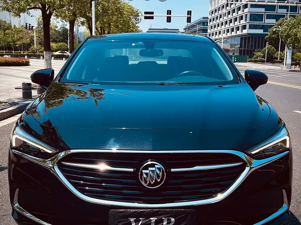 Buick LaCrosse 2023 из CN, фото 2