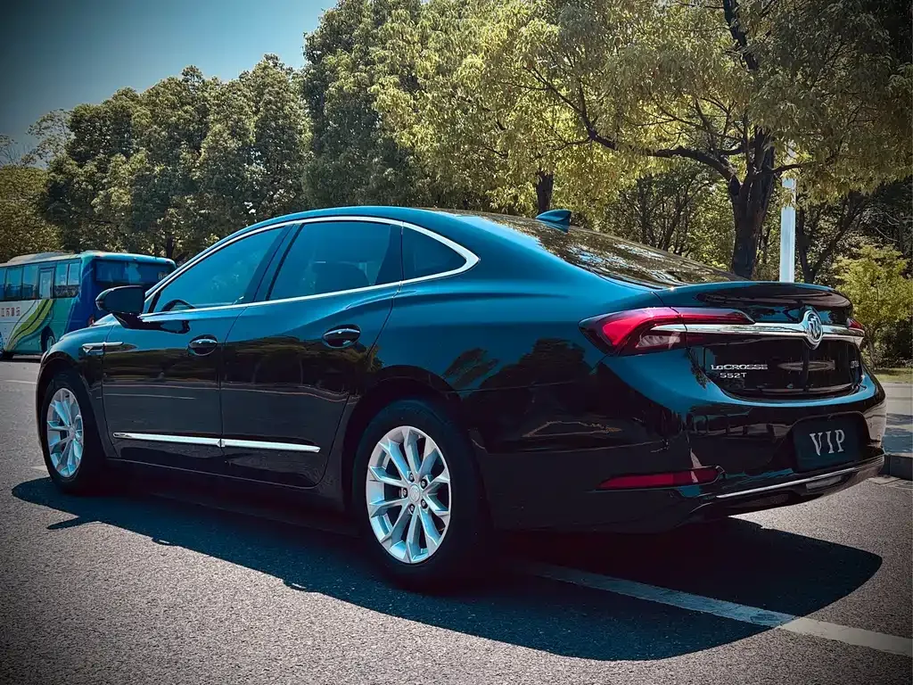 Buick LaCrosse 2023 из CN, фото 7