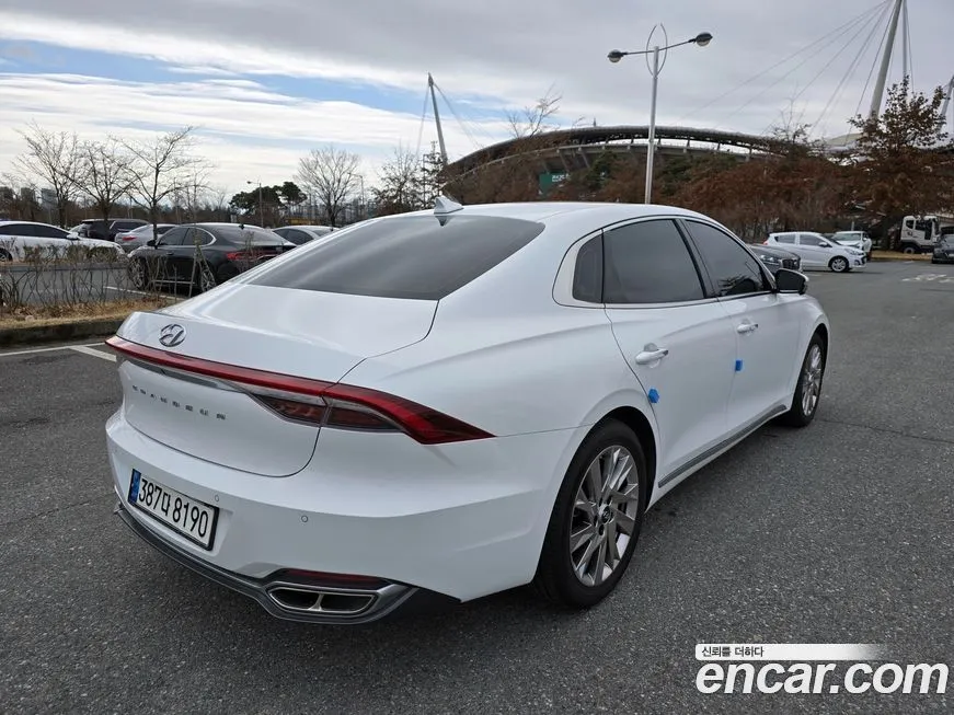 Hyundai Grandeur 2021 из KR, фото 2