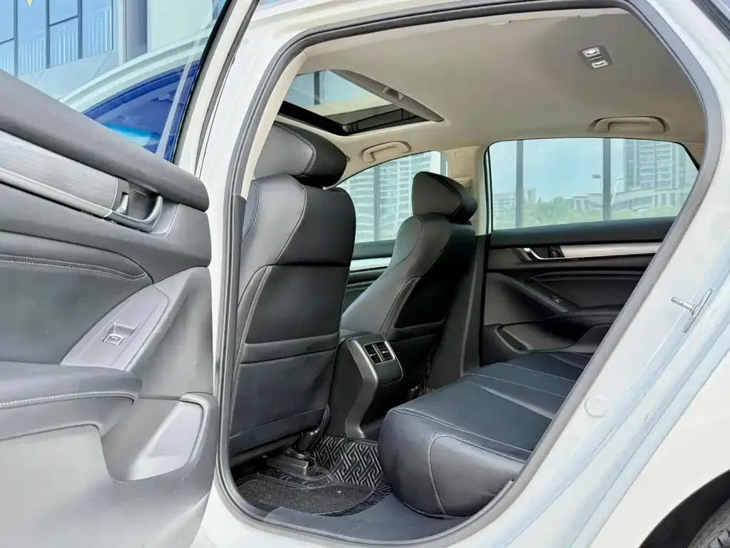 Honda Accord 2021 из CN, фото 10