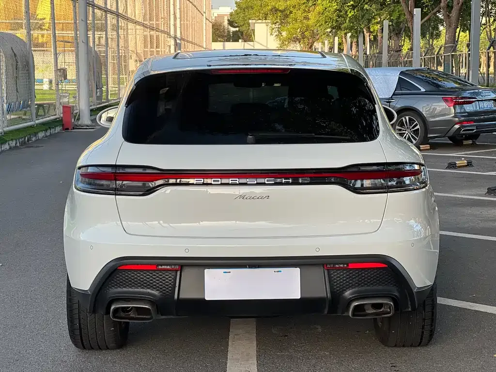 Porsche Macan — фото 5