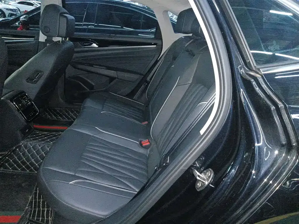 [object Object] Passat 2022 из CN, фото 8