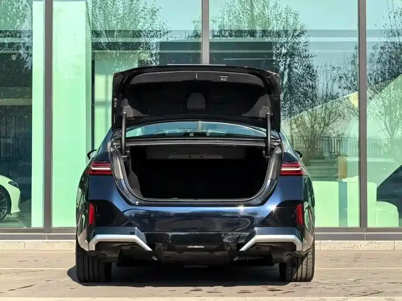 BMW i5 2024 из CN, фото 4