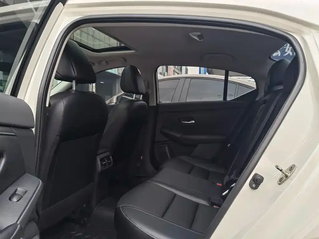Nissan Sylphy 2022 из CN, фото 8