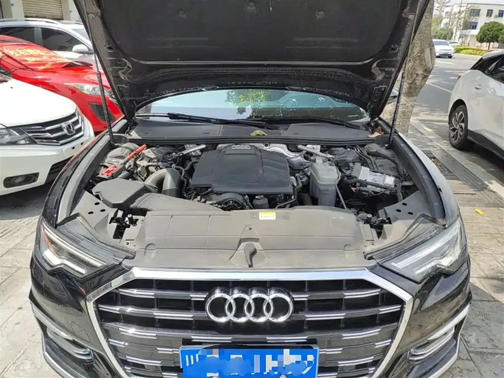 Audi A6L 2023 из CN, фото 4