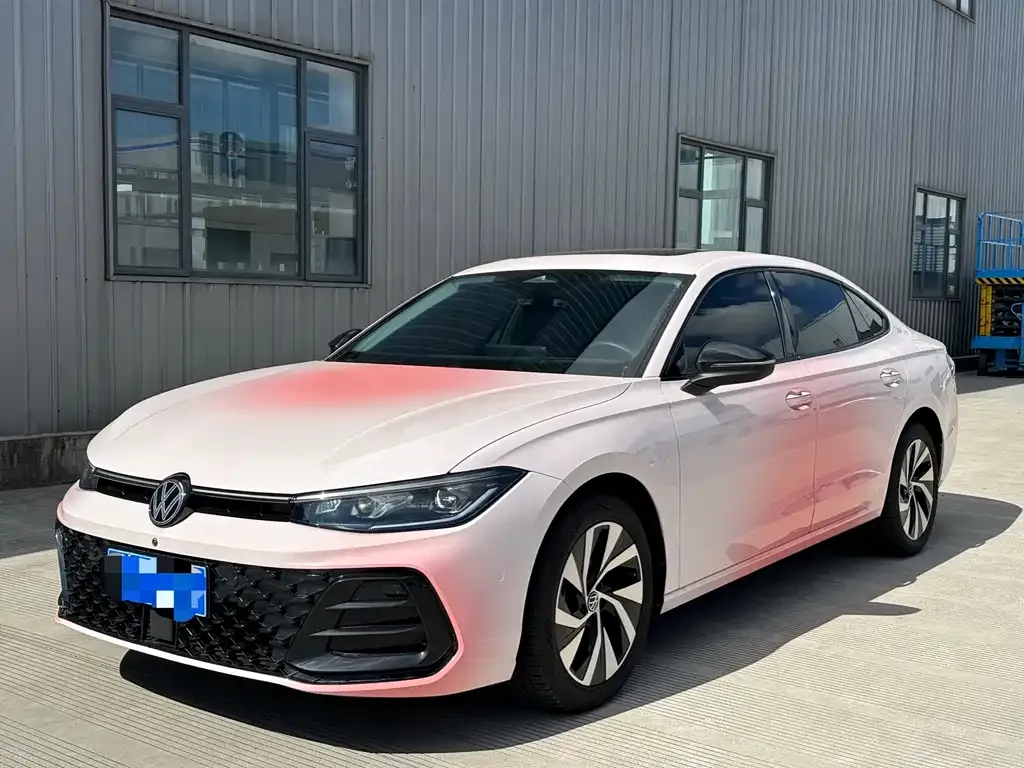 Volkswagen Passat 2024 из CN, фото 1