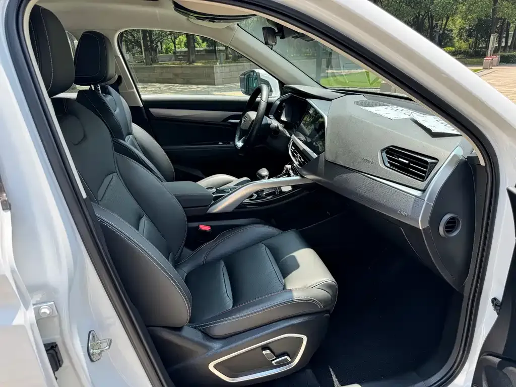 Geely Xingyue S 2023 из CN, фото 5