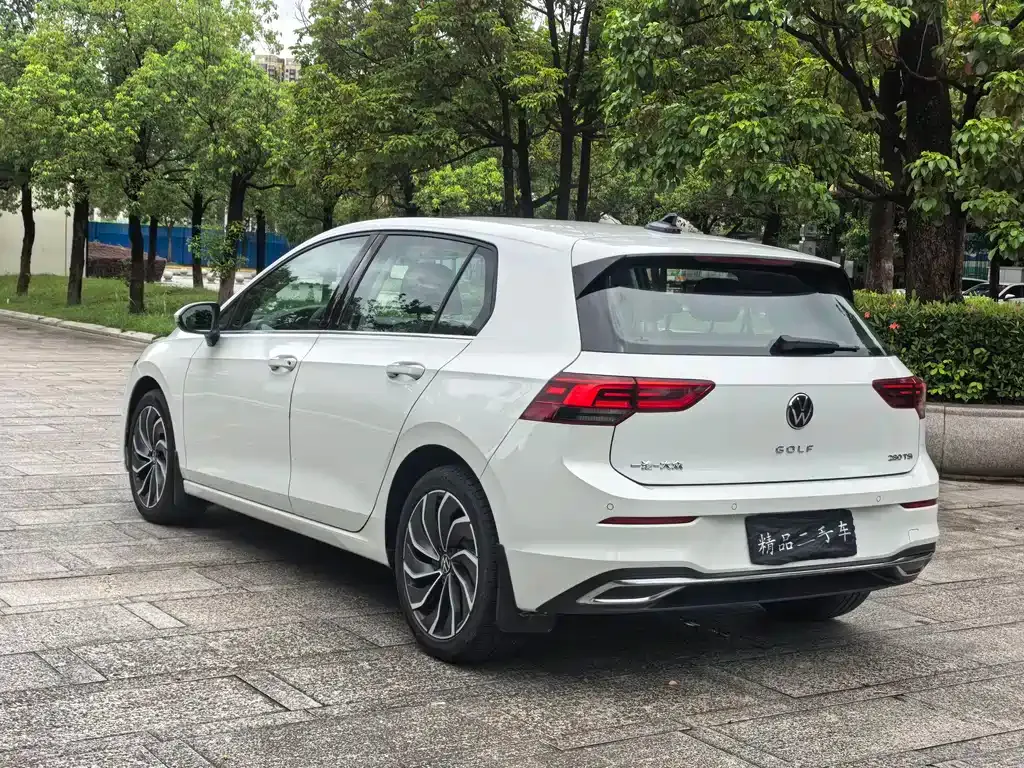 Volkswagen Golf 2022 из CN, фото 5