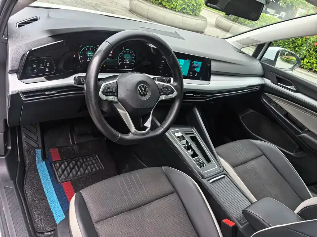 Volkswagen Golf 2022 из CN, фото 9