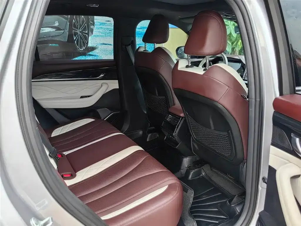 Geely Xingyue L 2022 из CN, фото 8