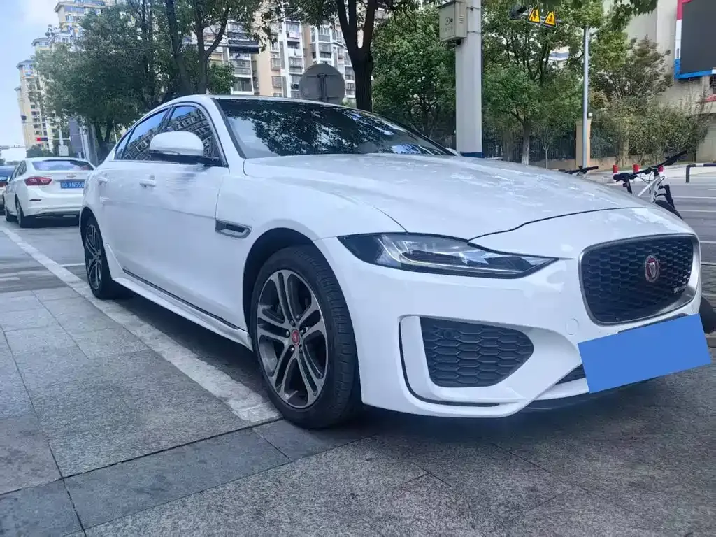 Jaguar XEL — фото 2
