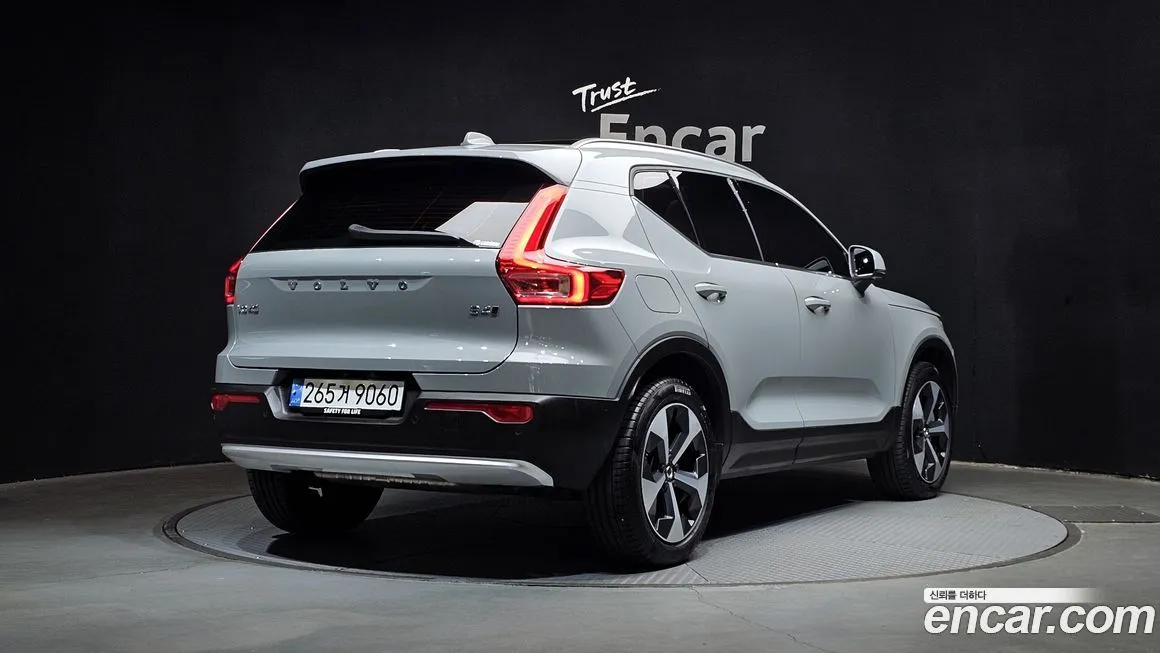 Volvo XC40 2025 из KR, фото 2