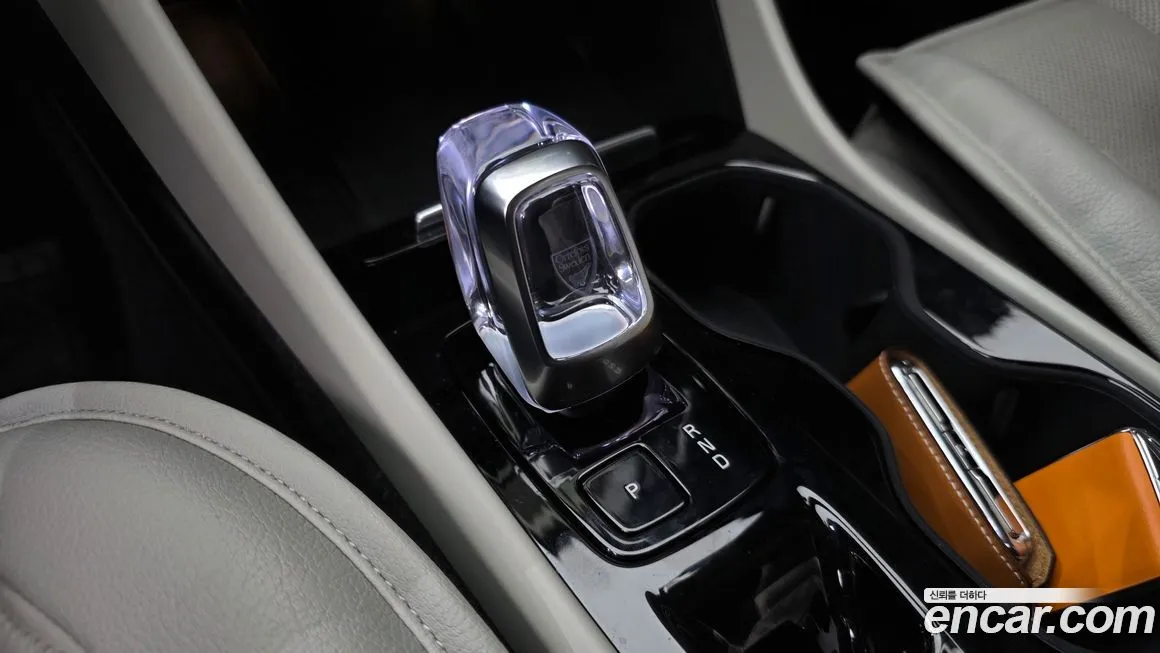 Volvo XC40 2025 из KR, фото 9