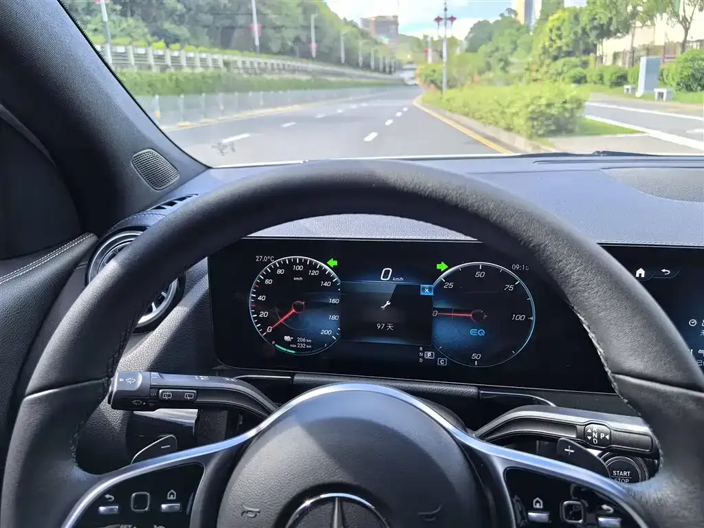 Mercedes-Benz EQA 2022 из CN, фото 8