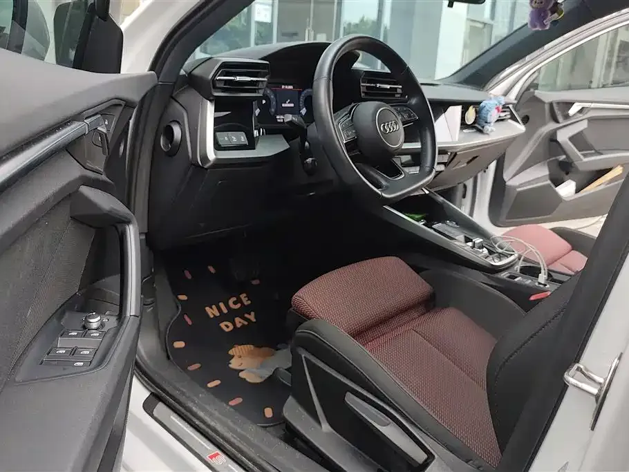 Audi A3 2023 из CN, фото 9