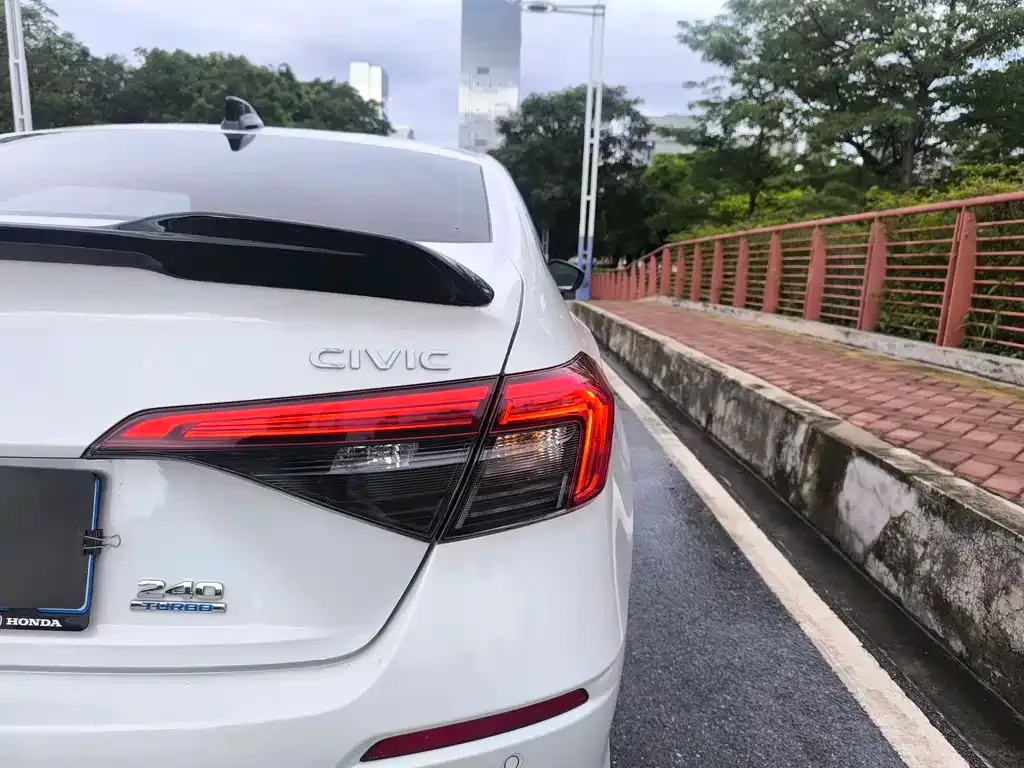 Honda Civic 2023 из CN, фото 10