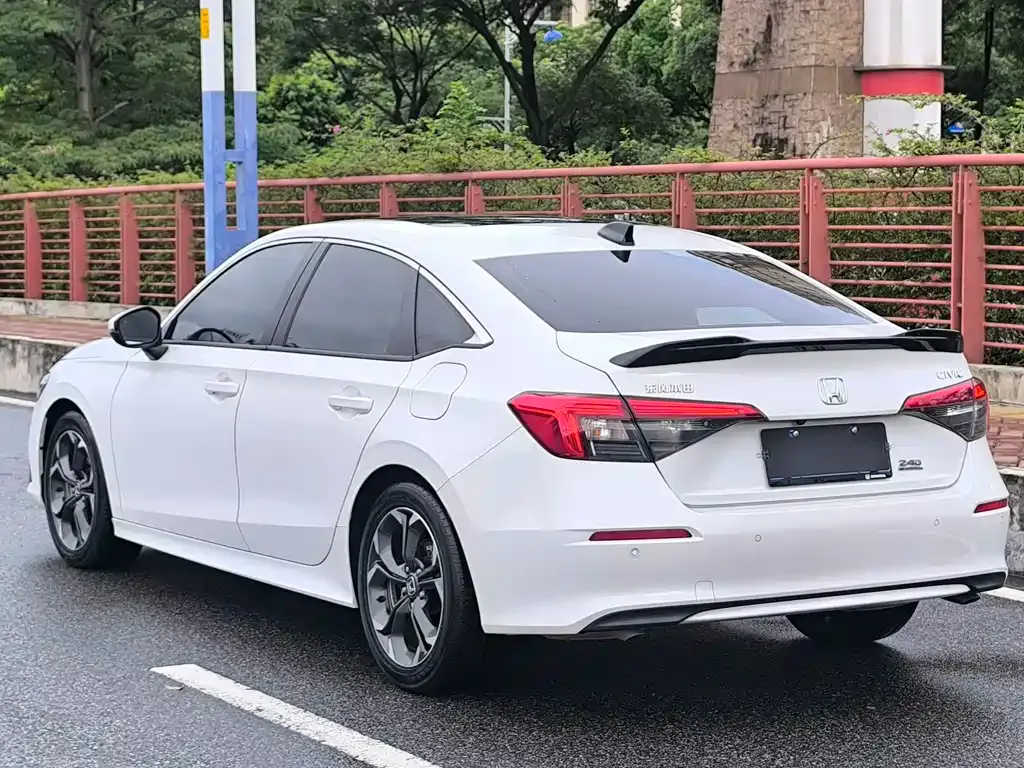 Honda Civic 2023 из CN, фото 7