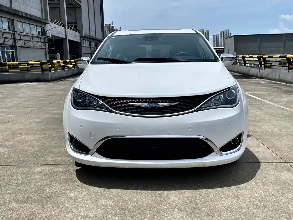 Chrysler Grand Voyager PHEV (Import) 2025 из CN, фото 3