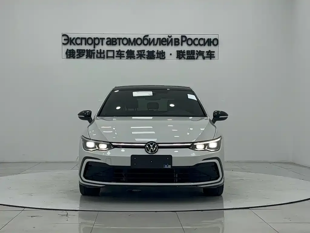 Volkswagen Golf 2022 из CN, фото 2