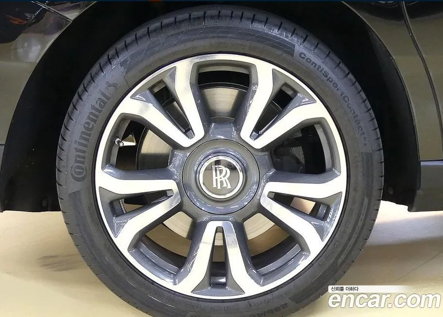 Rolls-Royce Cullinan 2024 из KR, фото 9