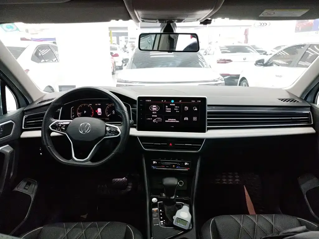 Volkswagen Tiguan L 2023 из CN, фото 10