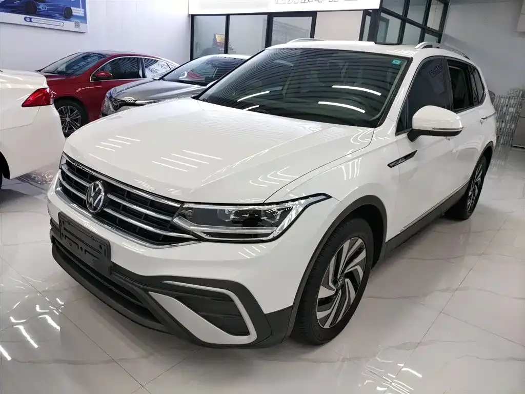 Volkswagen Tiguan L 2023 из CN, фото 5