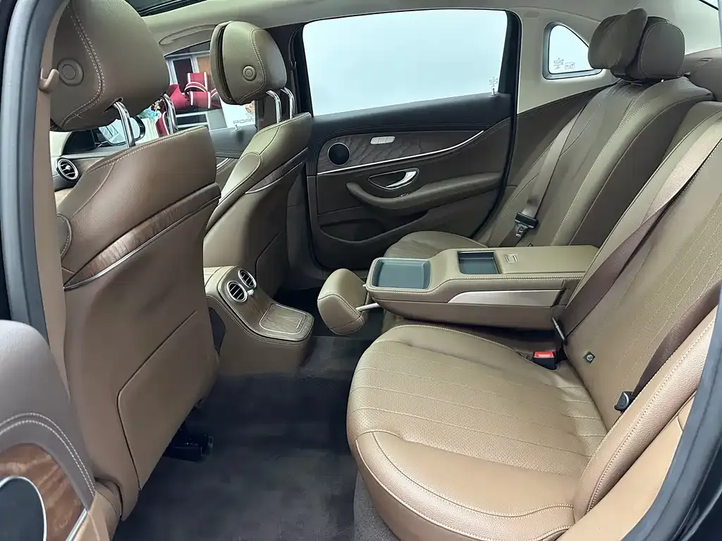 Mercedes-Benz E-Class 2022 из CN, фото 8