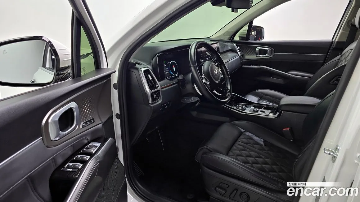 Kia Sorento — фото 10