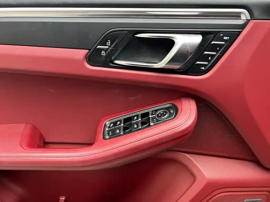 Porsche Macan 2022 из CN, фото 6