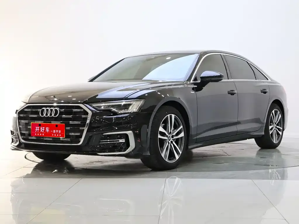 Audi A6L — фото 1