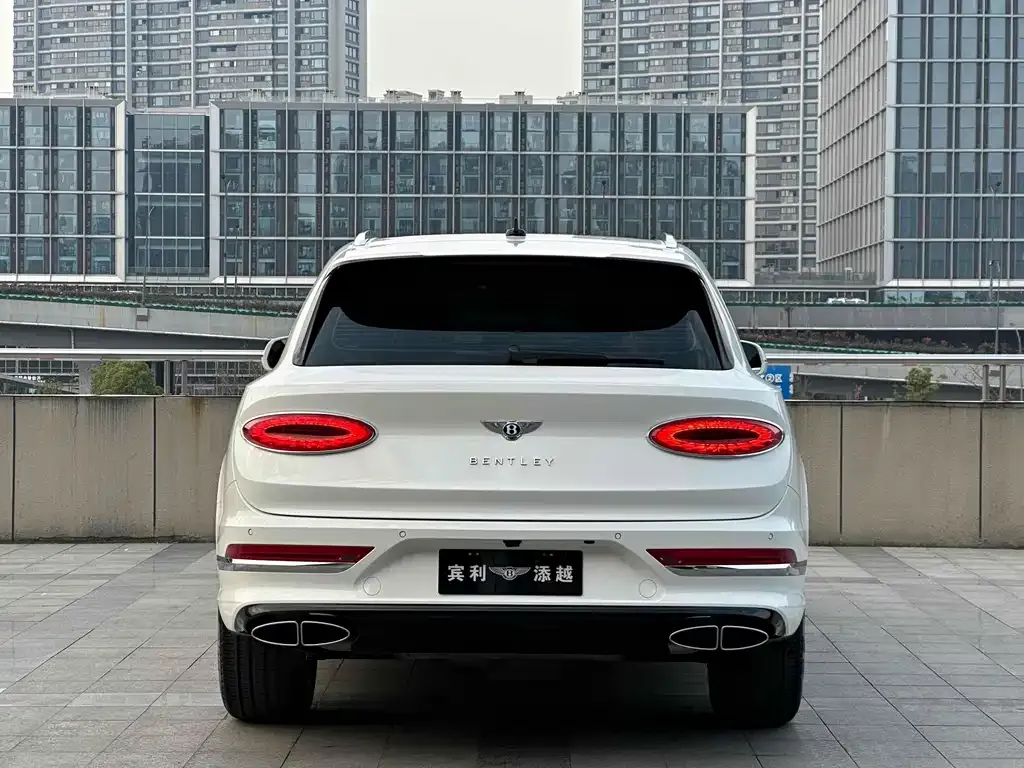 Bentley Bentayga 2021 из CN, фото 5