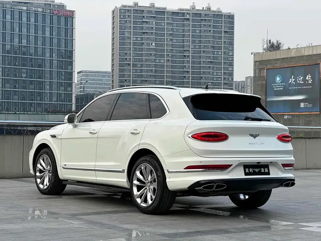 Bentley Bentayga 2021 из CN, фото 7