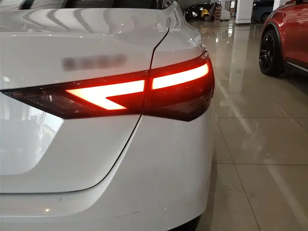 Nissan Sylphy 2023 из CN, фото 8