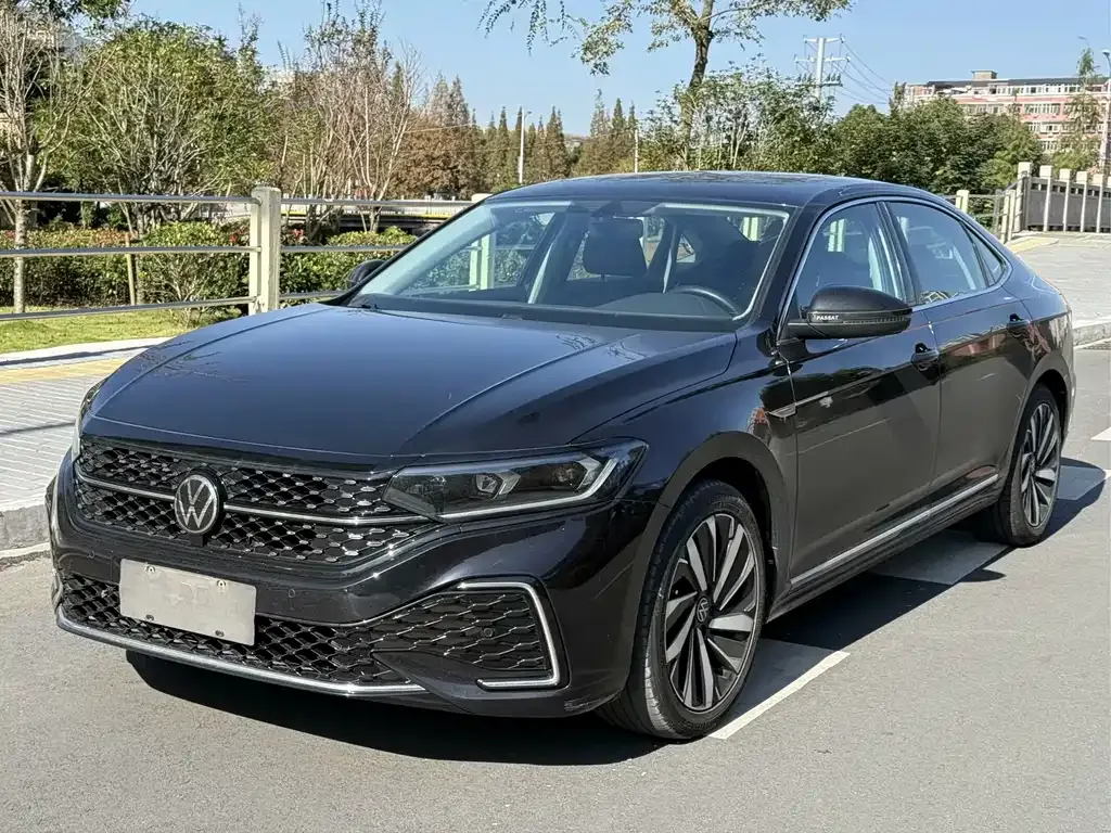 Volkswagen Passat 2022 из CN, фото 1