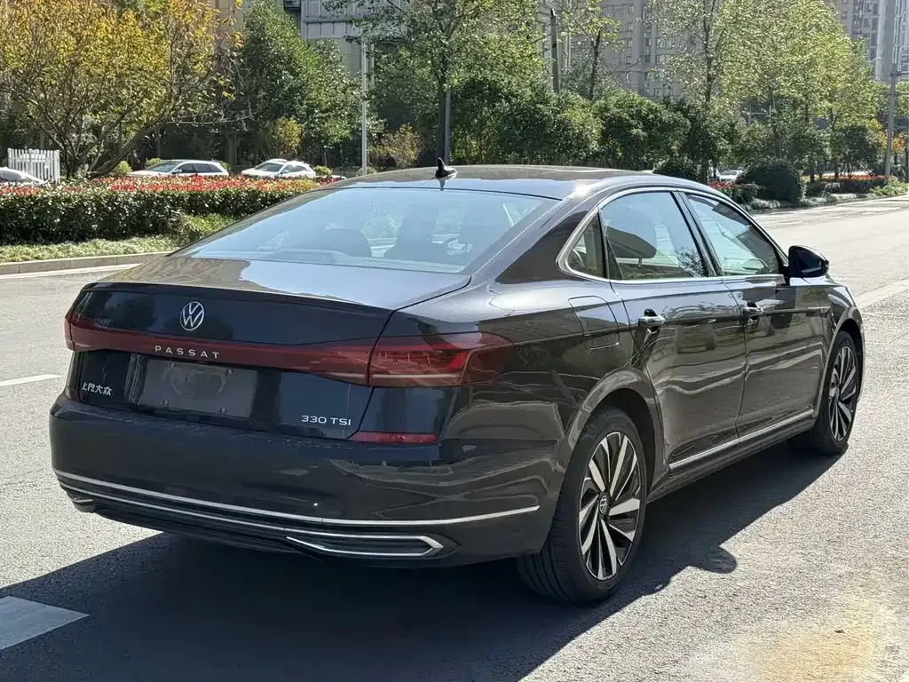 Volkswagen Passat 2022 из CN, фото 4