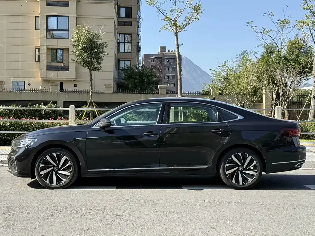 Volkswagen Passat 2022 из CN, фото 7