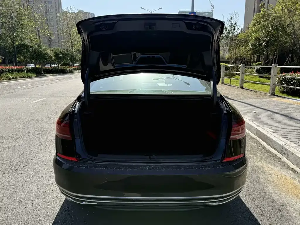 Volkswagen Passat 2022 из CN, фото 8