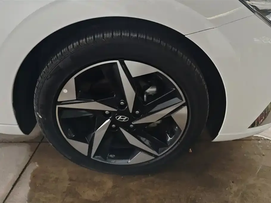 Hyundai Elantra 2023 из CN, фото 6