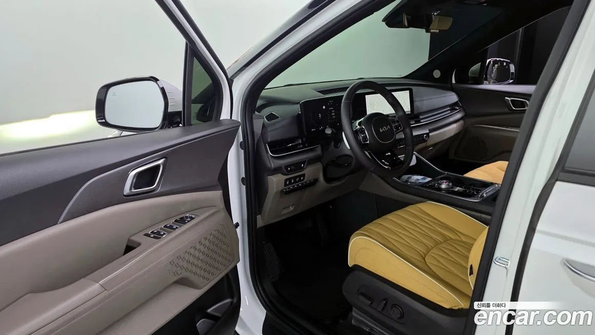 Kia Carnival — фото 10