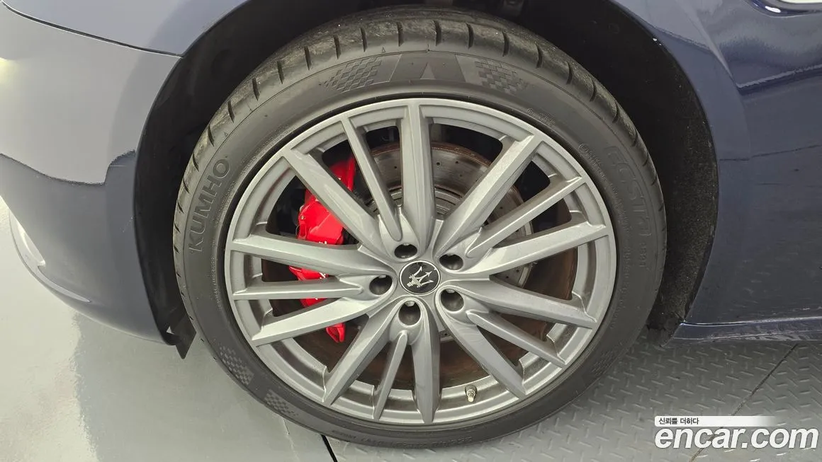Maserati Quattroporte 2021 из KR, фото 5