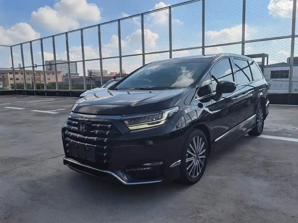 Honda Elysion 2022 из CN, фото 1
