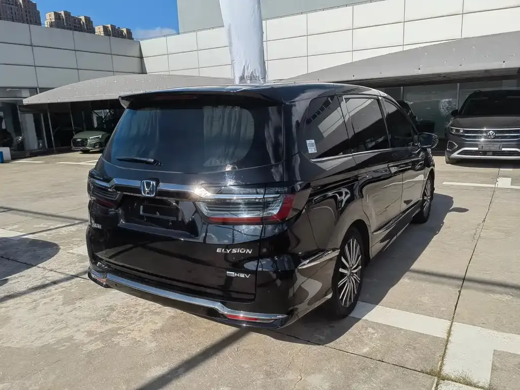 Honda Elysion 2022 из CN, фото 7