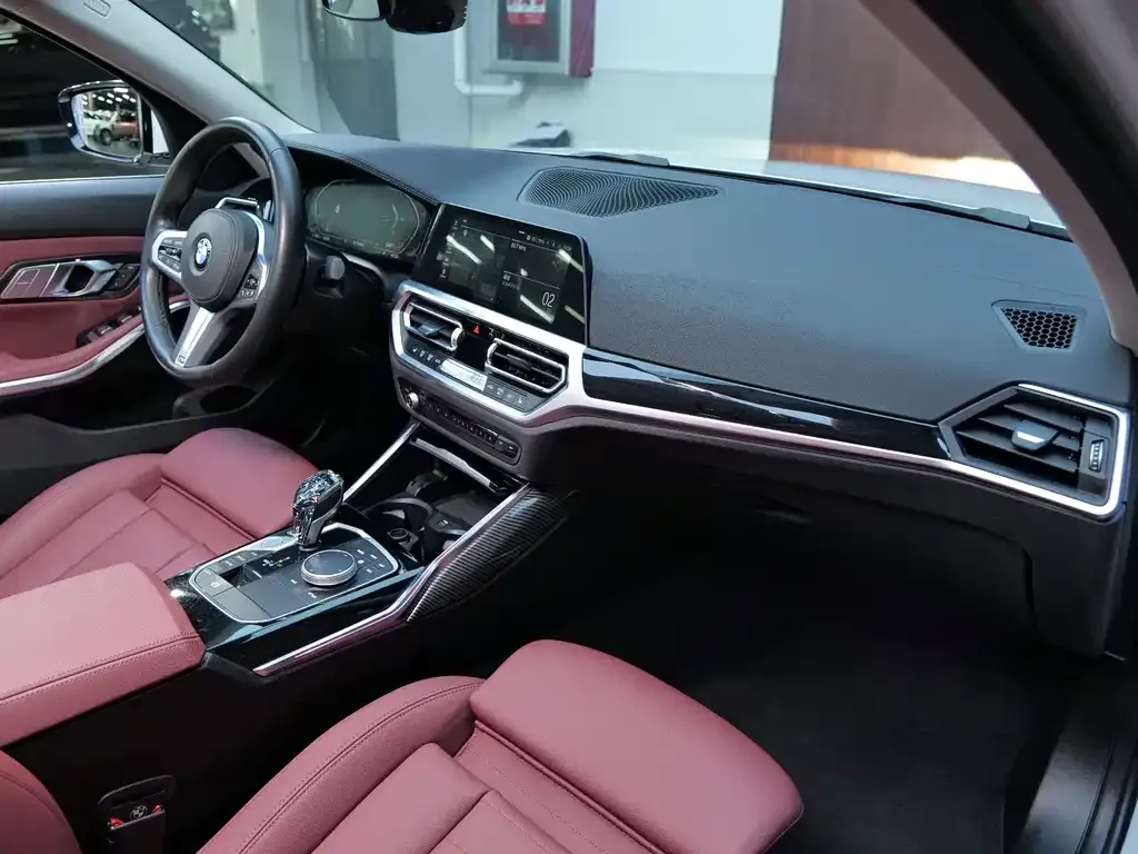 BMW 3 Series 2022 из CN, фото 8