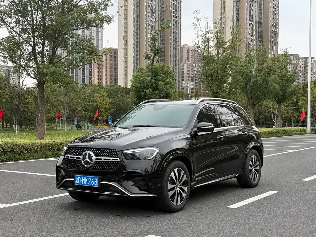Mercedes-Benz GLE — фото 1