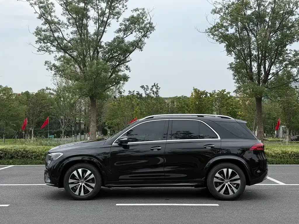 Mercedes-Benz GLE — фото 7