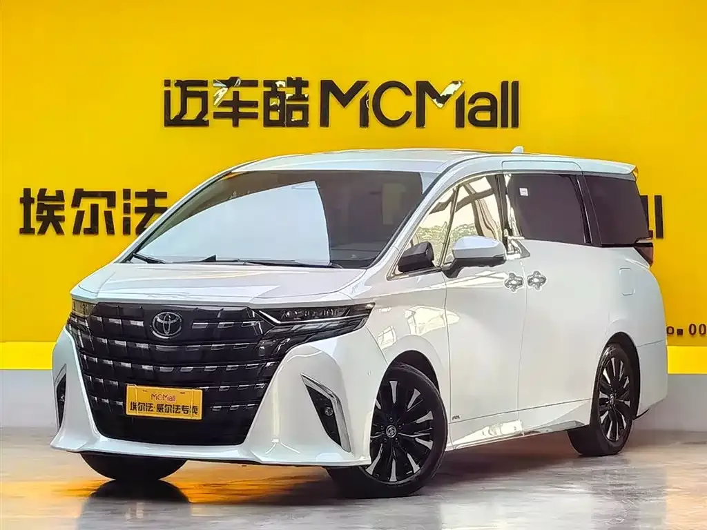 Toyota Alphard — фото 1