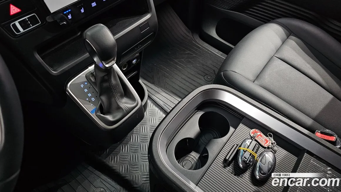 Hyundai Staria 2025 из KR, фото 9