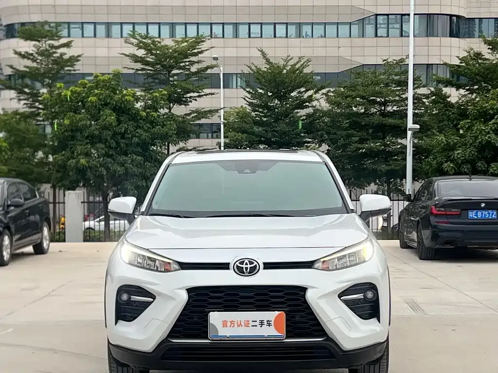 Toyota Wildlander 2022 из CN, фото 2