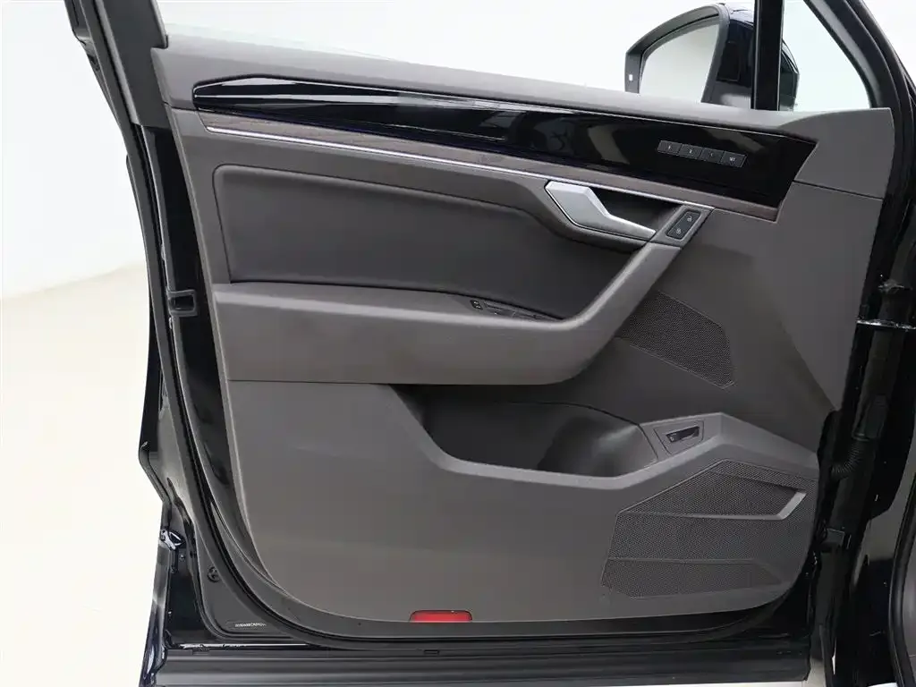 Volkswagen Touareg 2022 из CN, фото 5