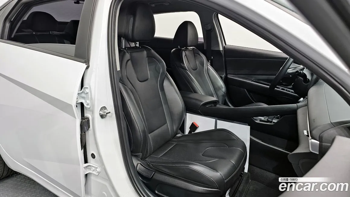 Hyundai AVANTE 2023 из KR, фото 10